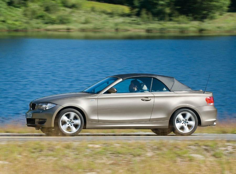  BMW 1-Series Convertible 2008 года  (фото 5 из 52)